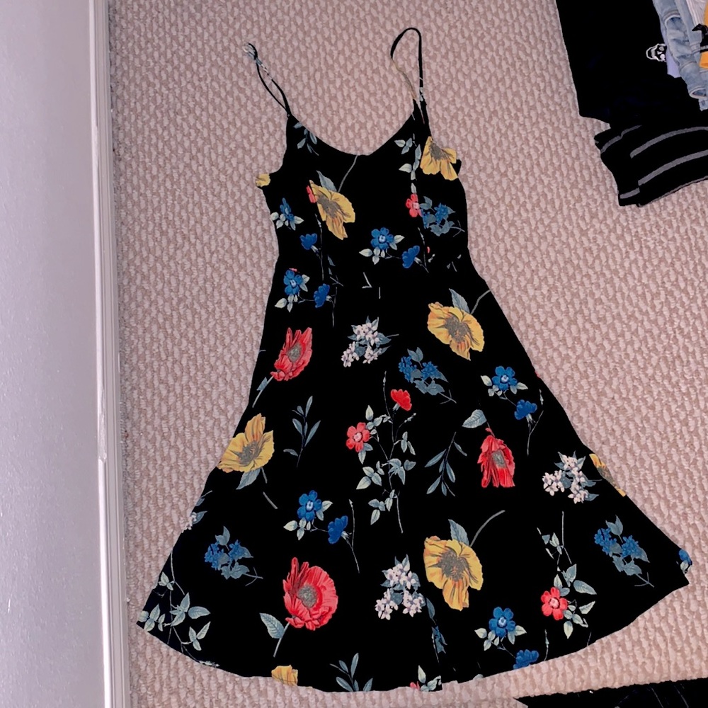 OLD NAVY ~ Sleeveless Floral Dress